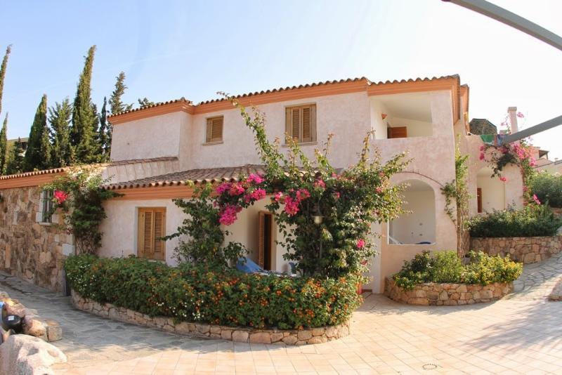 Residence Bouganvillage Budoni Εξωτερικό φωτογραφία